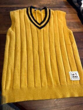 Mustard V-Neck Ribbed Sweater Vest with Contrast Trim